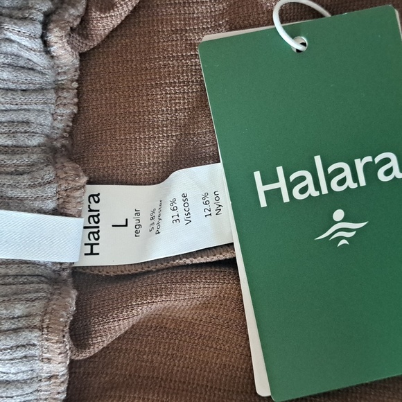 LARGE.   HALARA RIBBED MIDRISE DRAWSTRING WIDE LEG CARGO PANT - Picture 10 of 10